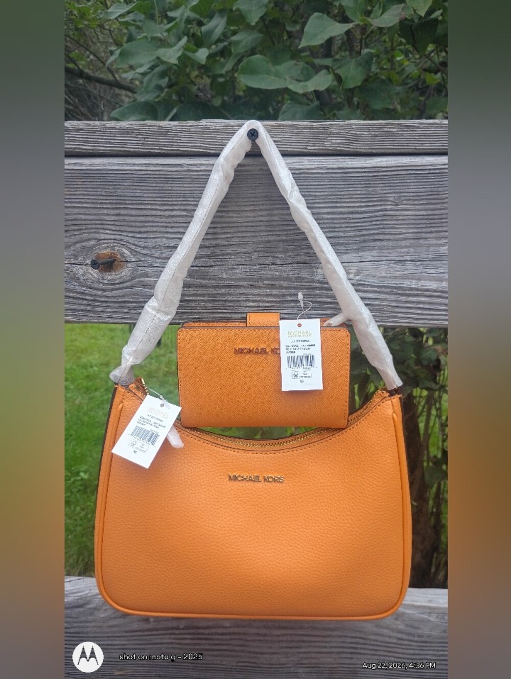 NWT Michael Kors Jet Set Travel Shoulder Bag & Bifold Wallet Set Rad Orange